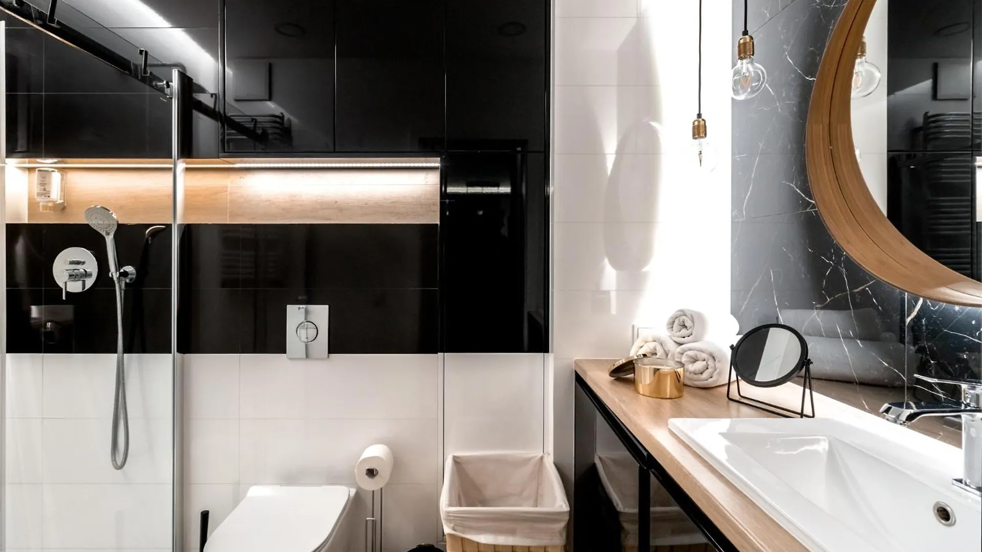 Golden Apartments Warsaw - Two Bedrooms Luxury Apartment In The Center - Mennica Residence