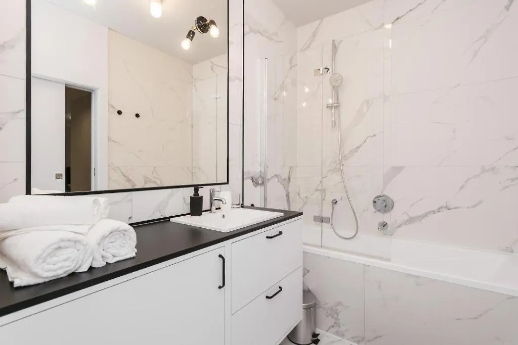 Golden Apartments Warsaw - Two Bedrooms Luxury Apartment In The Center - Mennica Residence