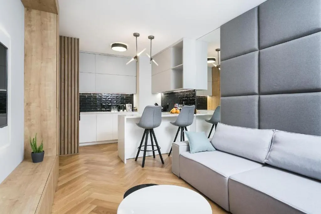 Golden Apartments Warsaw - Two Bedrooms Luxury Apartment In The Center - Mennica Residence 0*,